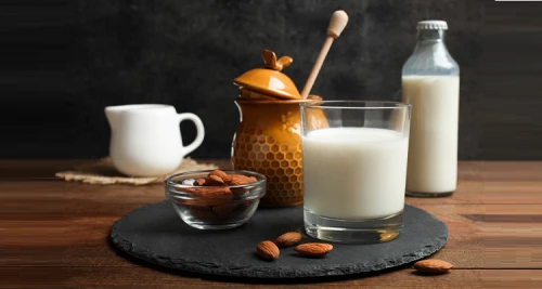 Wieso lässt mich Milch mit Honig gut schlafe...